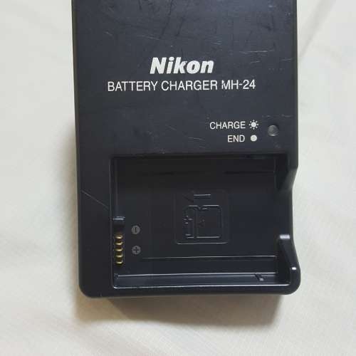 NIKON MH24