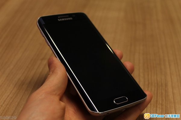 95% new 黑色 samsung s6 edge 32gb 连原装 clear cover